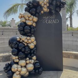 Graduation balloon garland