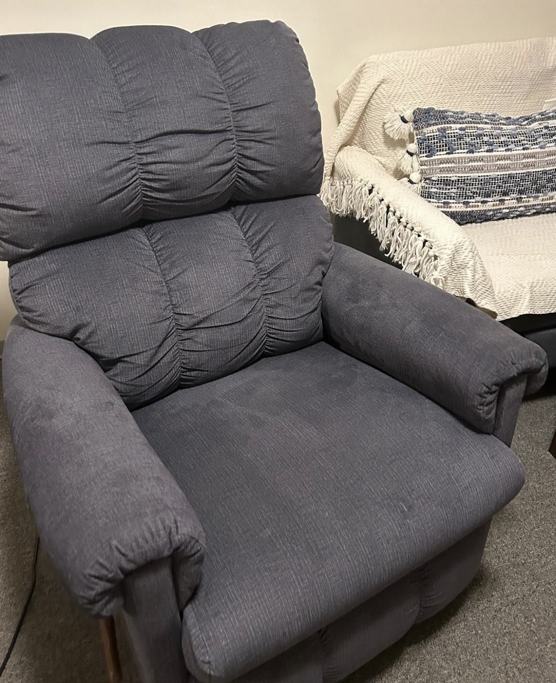 La-Z-Boy Recliner in excellent condition 