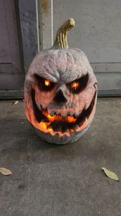 Pale Talking Moving Pumpkin, Halloween Decoration
