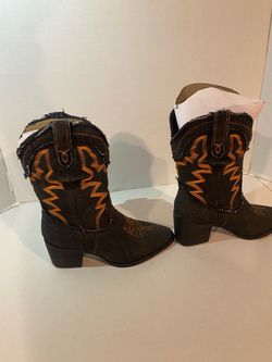 Hawkwell Women's Cowboy Cowgirl Western Boots Embroidered Stitched Ankle Boots