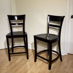Set Of 2 Wood Crate And Barrel Kipling Bar Stools Dark Mahogany Finish