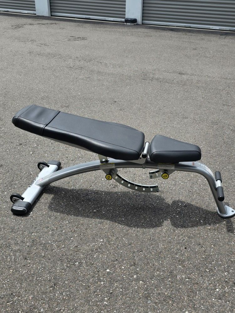 Weight Cybex Adjustable Bench