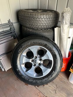 Jeep Wrangler Tires c