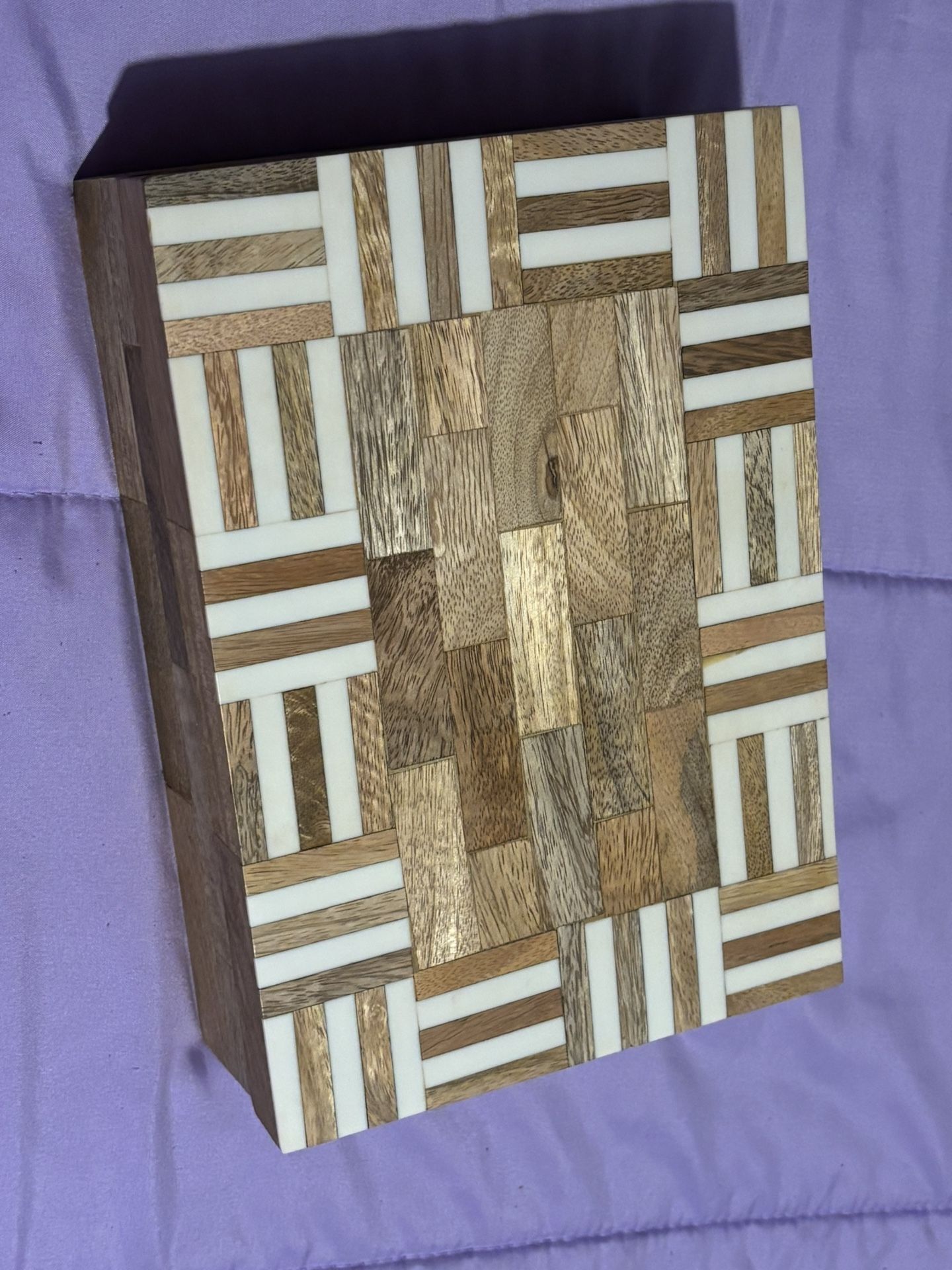Gift/ Jewelry Box