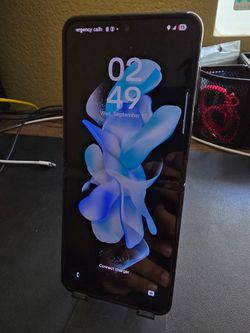 Samsung Galaxy Z Flip 4 128g Graphite Unlocked