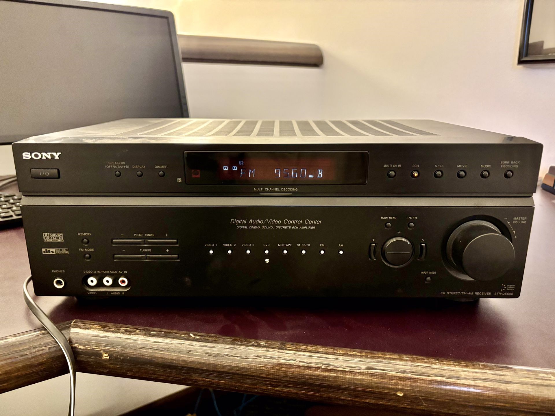 Sony STR-DE598 6.1 Channel Home theater/ Receiver