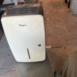 Dehumidifier 