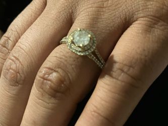 Engagement Diamond Ring