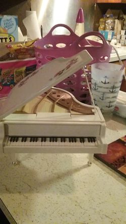 Musical piano