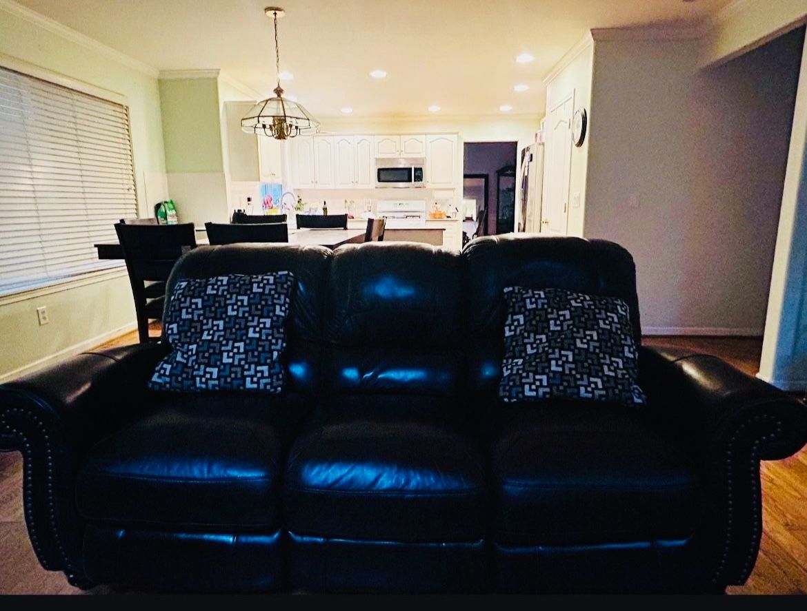 Beautiful Leather Couch In Great Condition