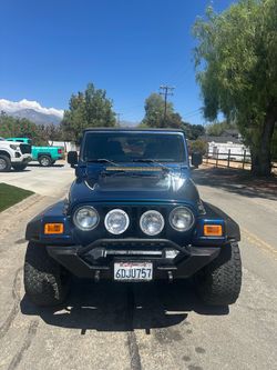 Jeep Wrangler 4x4 Off-Road SUV