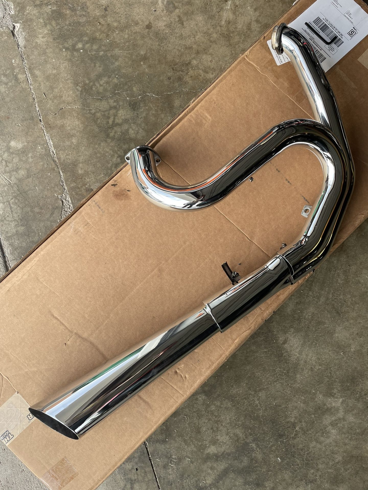 Dyna 99-05 Exhaust - Hooker 2-1 Chrome - Harley Davidson