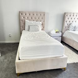 2 separate Twin Bed With Mattress 