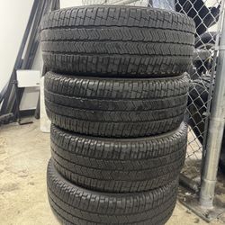 A Set Of 4 Michelin Primacy XC 265/60R18 Good Condition 