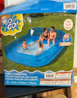 H2OGO! Family Lounge Pool 10’ x 7’ x 27”