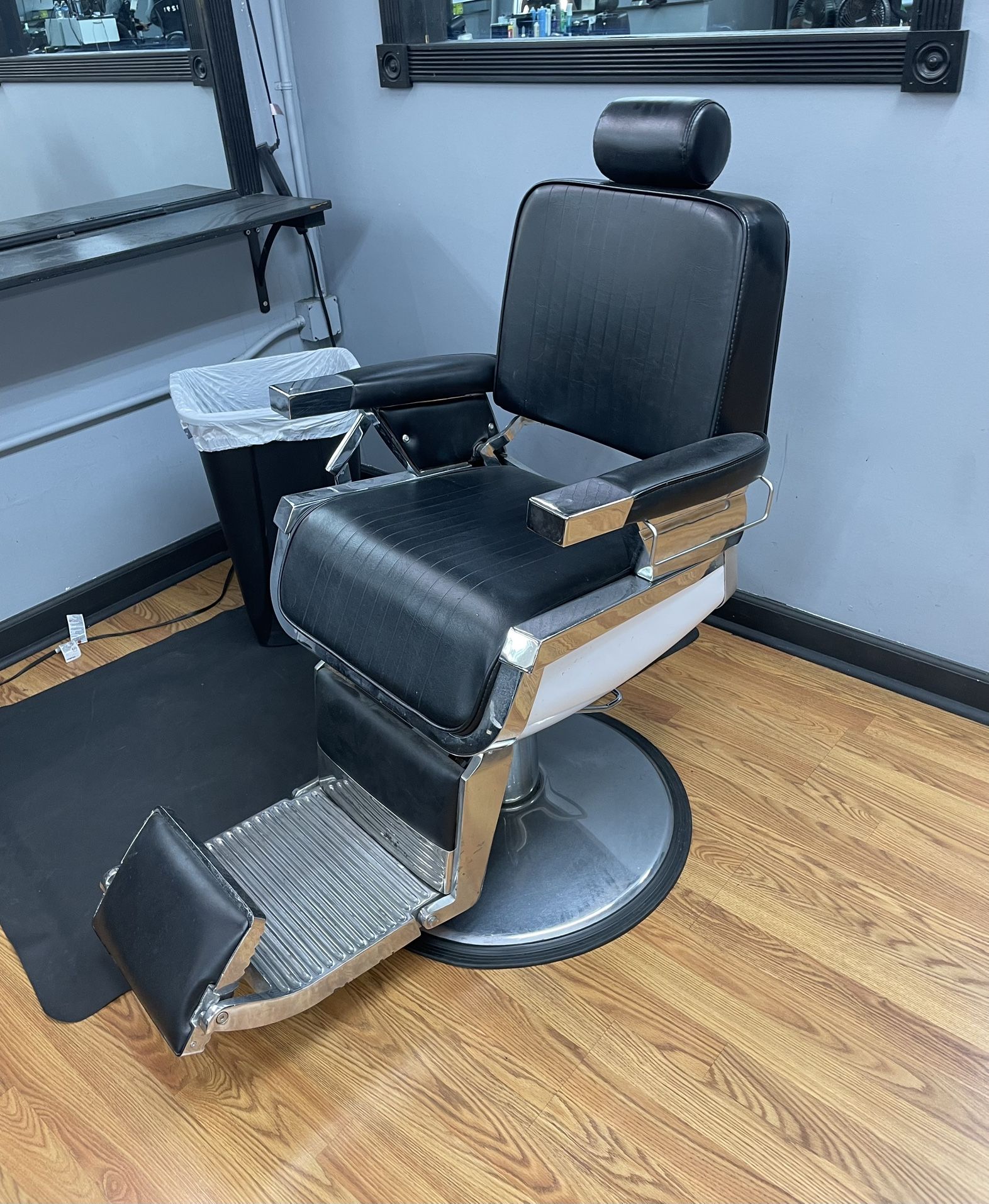 Barber Chair 