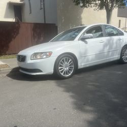 2011 Volvo S-40