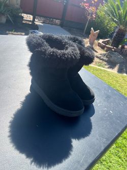 Black Suede Fur-Lined Winter Boots