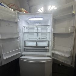 Kenmore Elite thee doors refrigerator (2014)