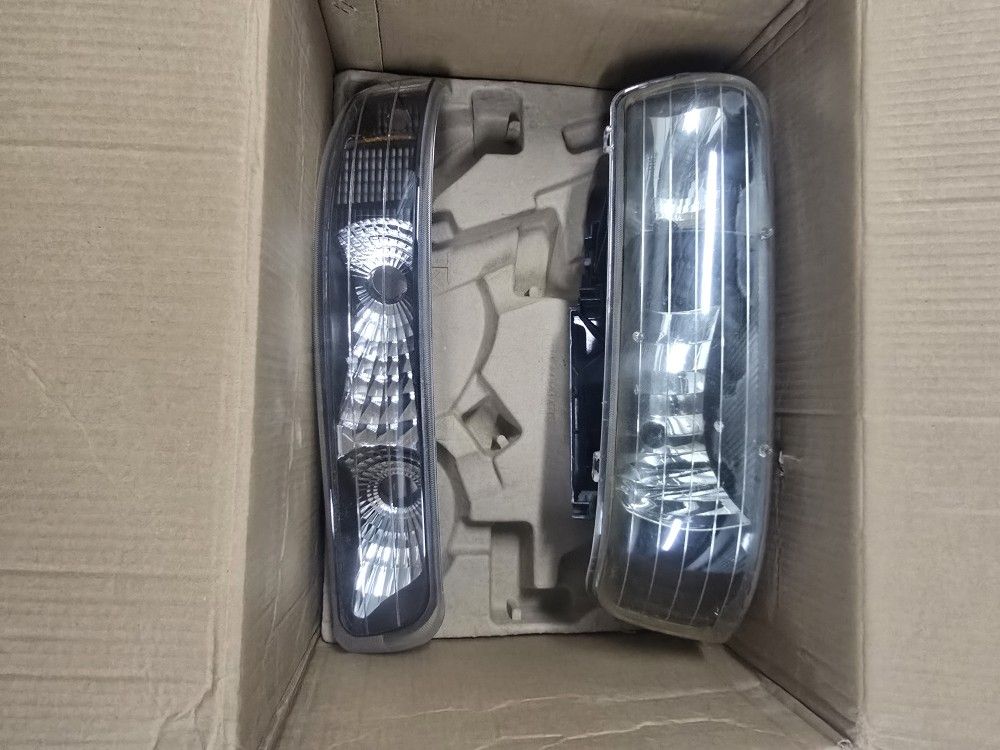 Head Lights Amd Fog Lights With Smoked Lenses For 1(contact info removed) Chevy Silverado 1500