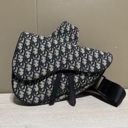 Christian Dior Men’s Saddle Bag Beige and Black Dior Oblique Jacquard