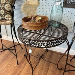 Sophisticated Metal Round Folding Table