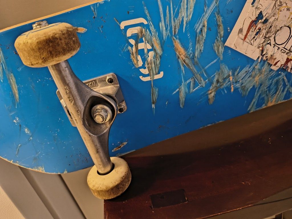 CCS Blank Complete Skateboard 8.25