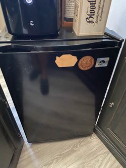 Black mini fridge