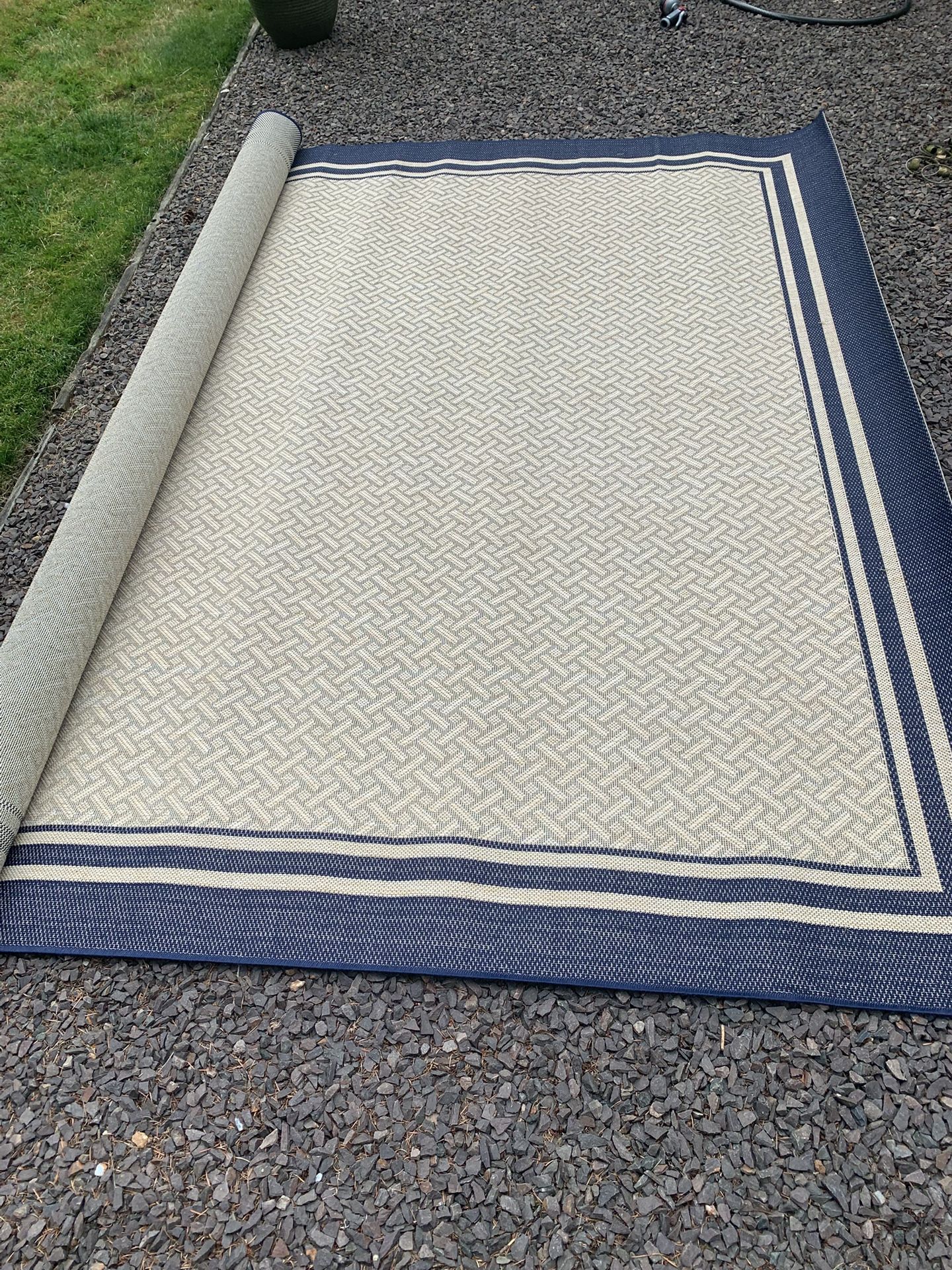 Indoor Outdoor Area Rug