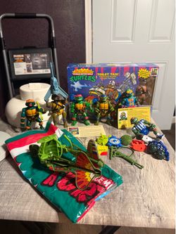 TMNT vintage figures and some reissue