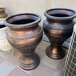 New Flower Pots Made Out Of Clay 