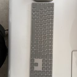 Microsoft Modern Keyboard and surface mouse Wireless Bluetooth