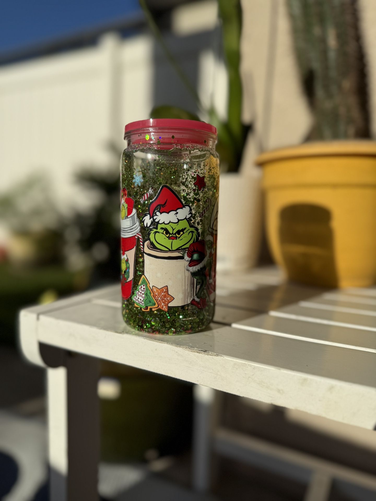 Grinch Glitter Cup