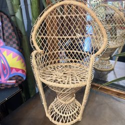 Plants Stand Small Wicker Chair