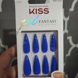 Kiss Nails