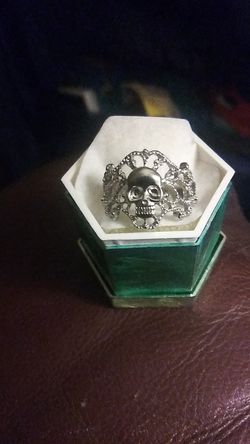 Womans Skull Ring 8