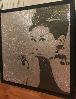 Audrey Hepburn.Handmade with 26 244 preciosa crystal.410 work time. Aluminum frame.32"x32". 2200 $