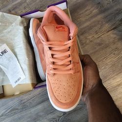 Nike Dunk Low Sb Pink Pigs sz 10.5