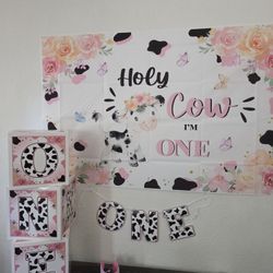 Holy Cow I'm One Decorations