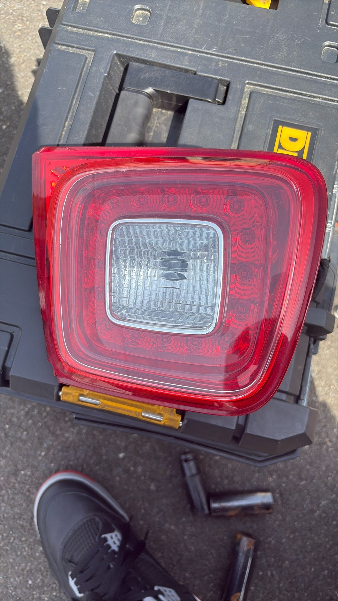 2014 Chevy Malibu Ltz Inner Tail light