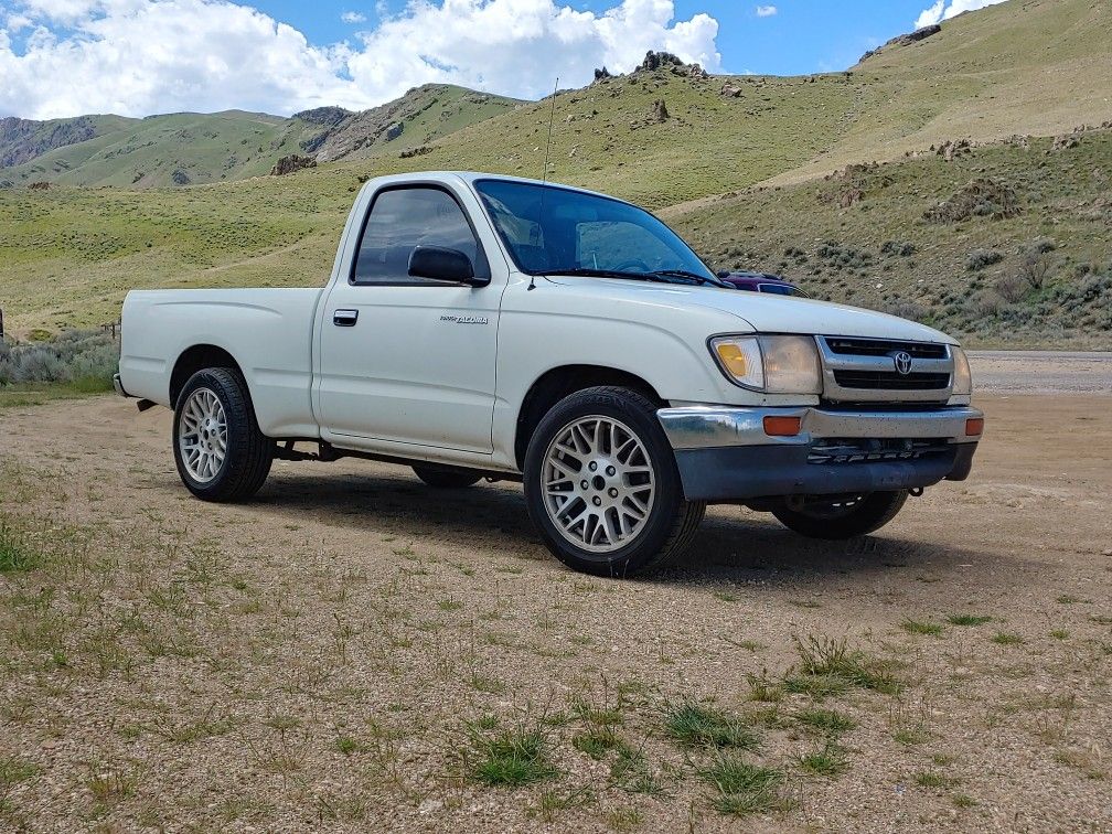 jeep wheels 17s 5x5 .