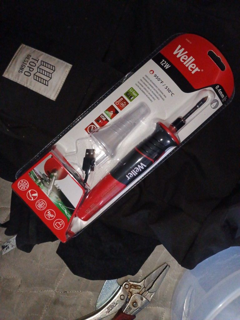 Weller Wireless Rechargeable Soldering Iron 950°