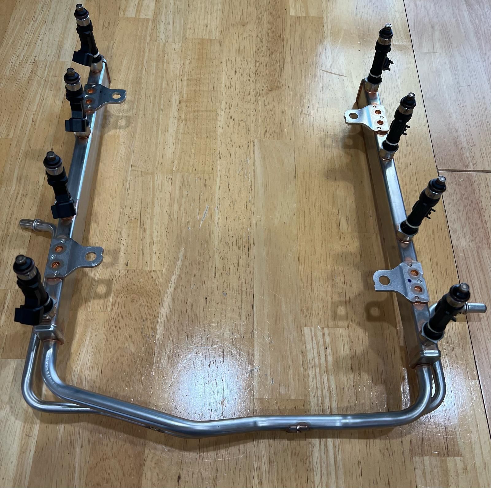 Fuel Rail And Injectors/Manifold And Throttle Body