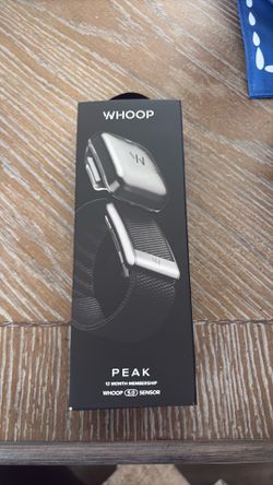 Whoop (peak) fitness tracker