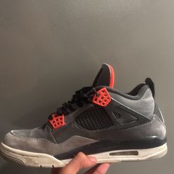 Jordan 4s infrared reds (no box used)