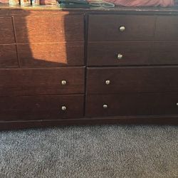 Free Dresser 