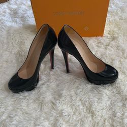 Louis  Vuitton Heels 