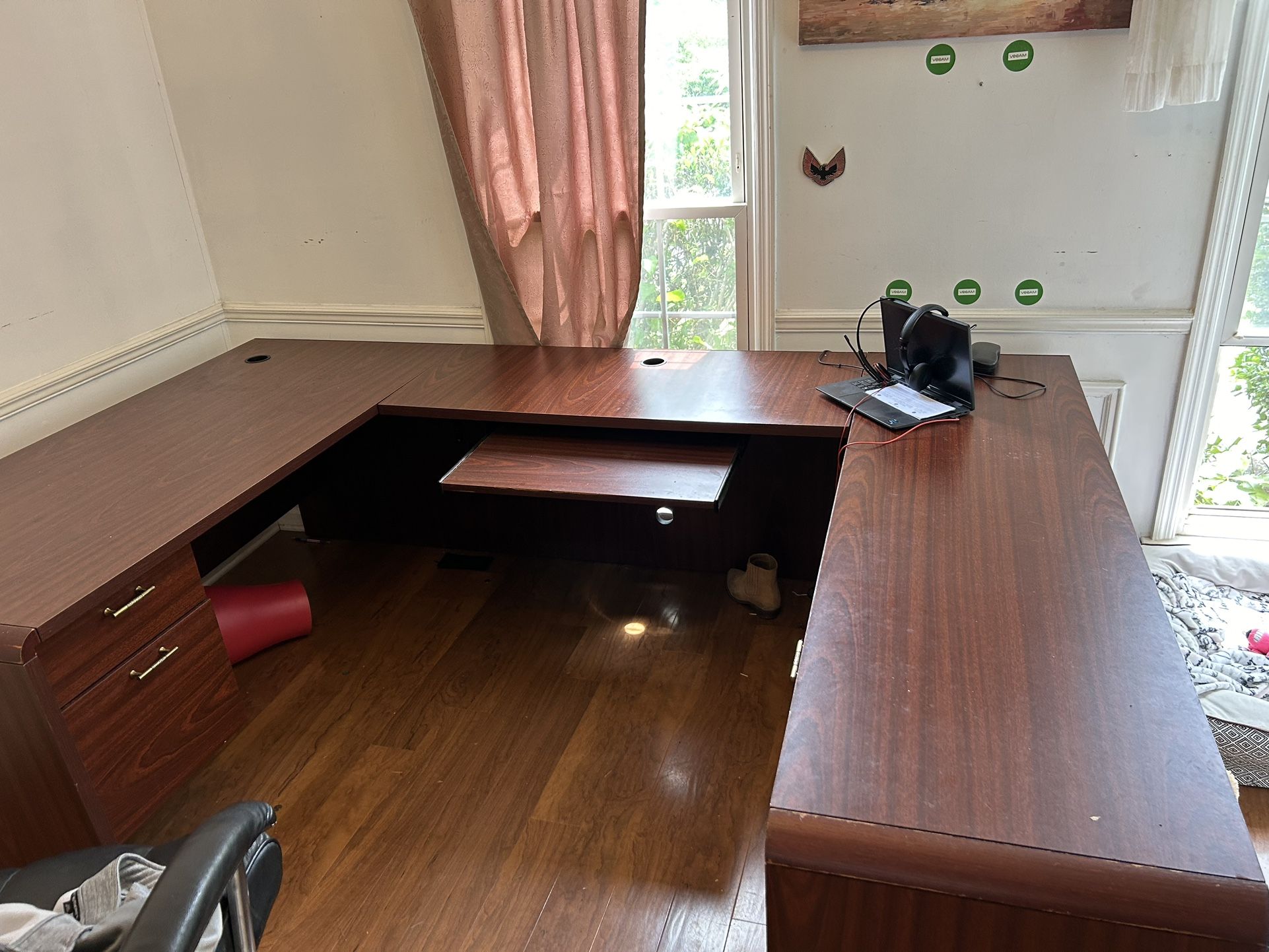 Wood Computer Desk With Drawers & Keyboard Pull Out