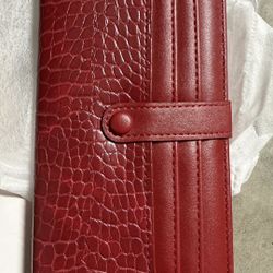 New women’s wallet, card holder, business card holder, and clutch — a high-end, fashionable leather accessory.