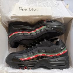 Airmax 95 Undefeated  Size 9